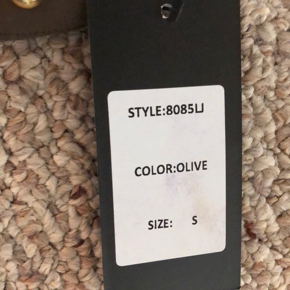 Lac Bleu Olive Romper Size: Small - Picture 4 of 6